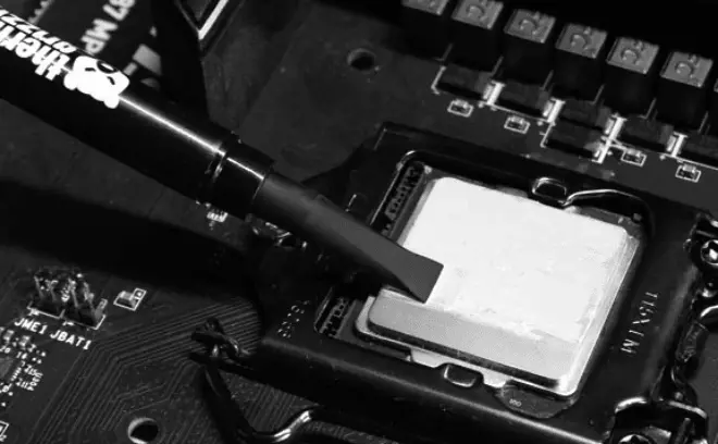 Poznaj pasty termoprzewodzące Thermal Grizzly