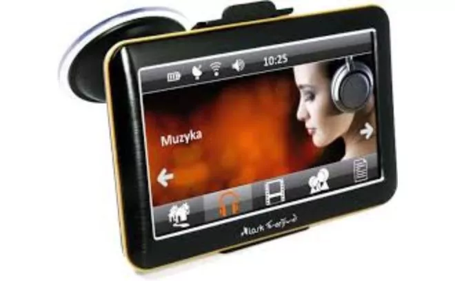 Lark FreeBird 50.1 - duży ekran, transmiter FM i czuły odbiornik GPS