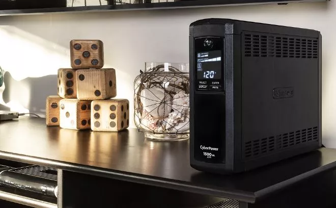 Jaki UPS do 300 zł wybrać w 2026? Ranking tanich UPS do domu, komputera i routera