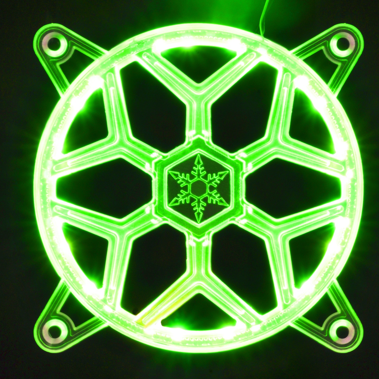 Grill na wentylator SilverStone SST-FG121 120mm, pasek LED RGB, 24 diody Grill na wentylator SilverStone SST-FG121 120mm, pasek LED RGB, 24 diody