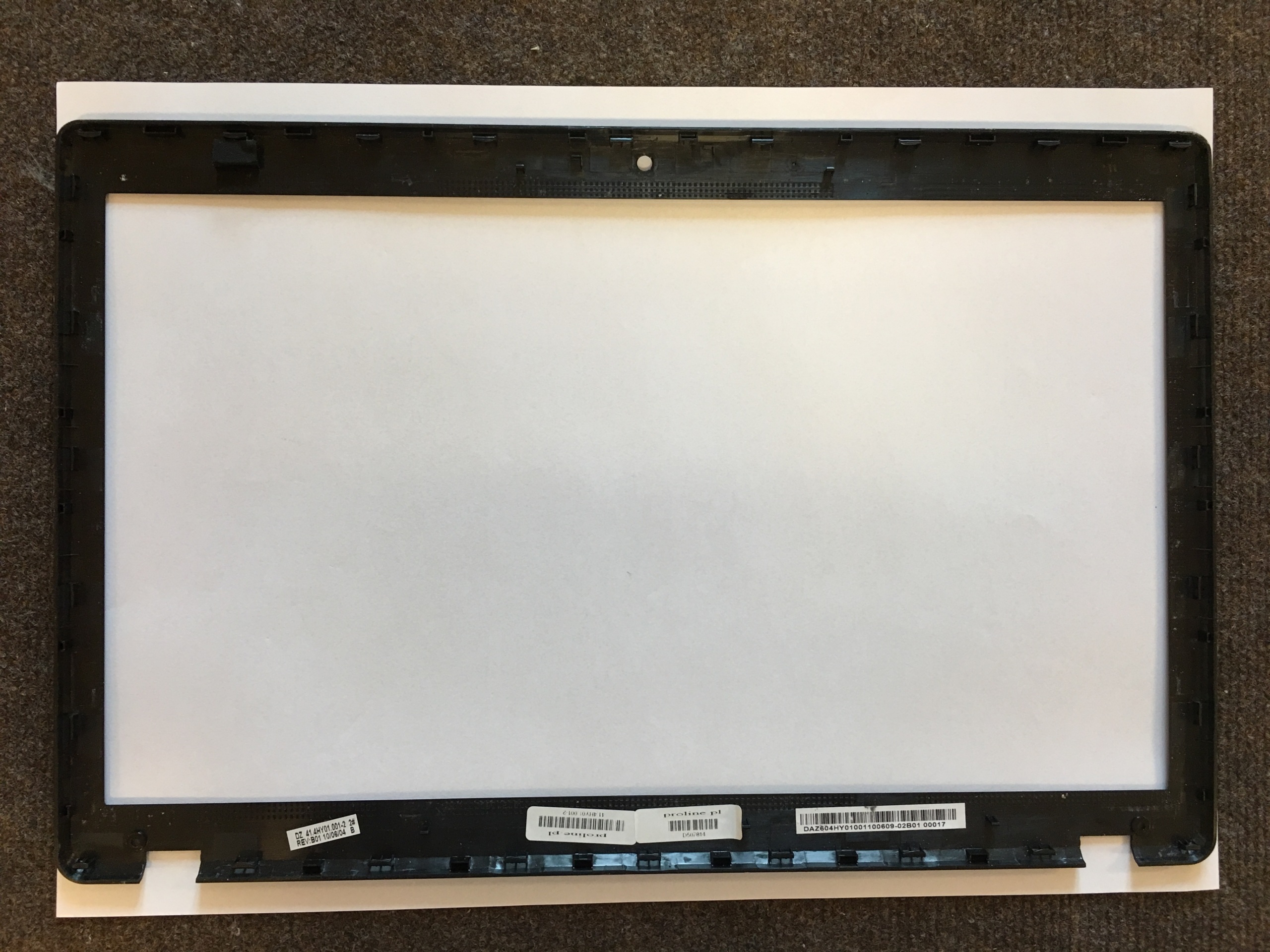 Packard Bell LM 82 ramka matrycy