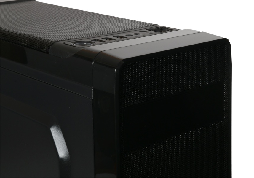 Zdjęcie produktu: Obudowa do komputera Cyclone Rage R75TG Pure Black Tinted Glass Window