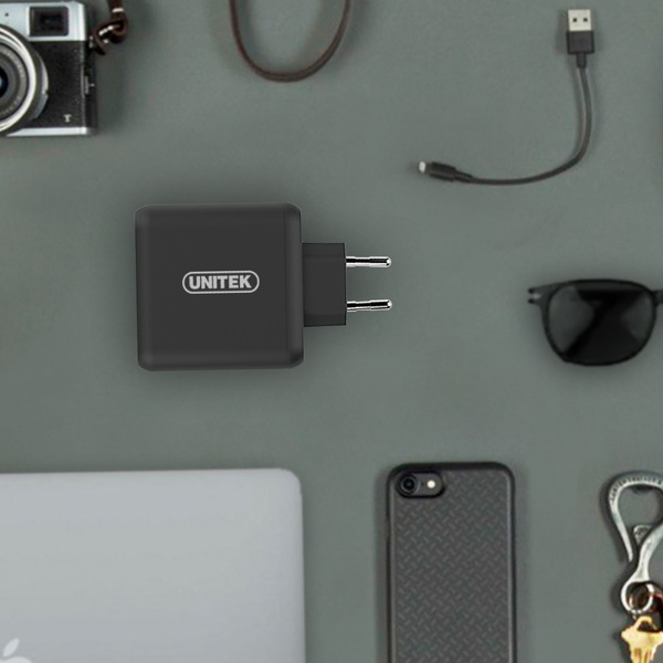 Zdjęcie produktu: Ładowarka sieciowa Unitek 60W 2x USB, 1x USB TYP-C z PD oraz QC 3.0