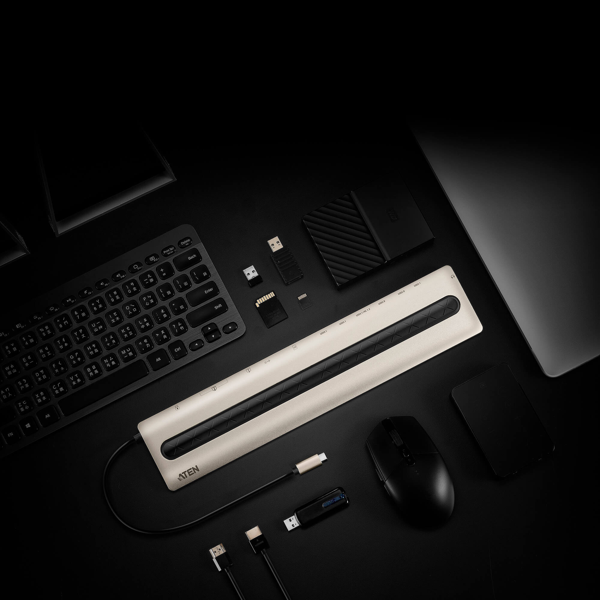 ATEN USB-C Multiport Dock with Power Pass-Through (15") UH3237-AT ATEN USB-C Multiport Dock with Power Pass-Through (15") UH3237-AT