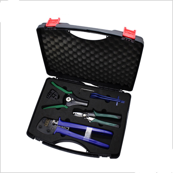 Zdjęcie produktu: Zestaw narzędzi do instalacji fotowoltaicznych w walizce Leader TB003