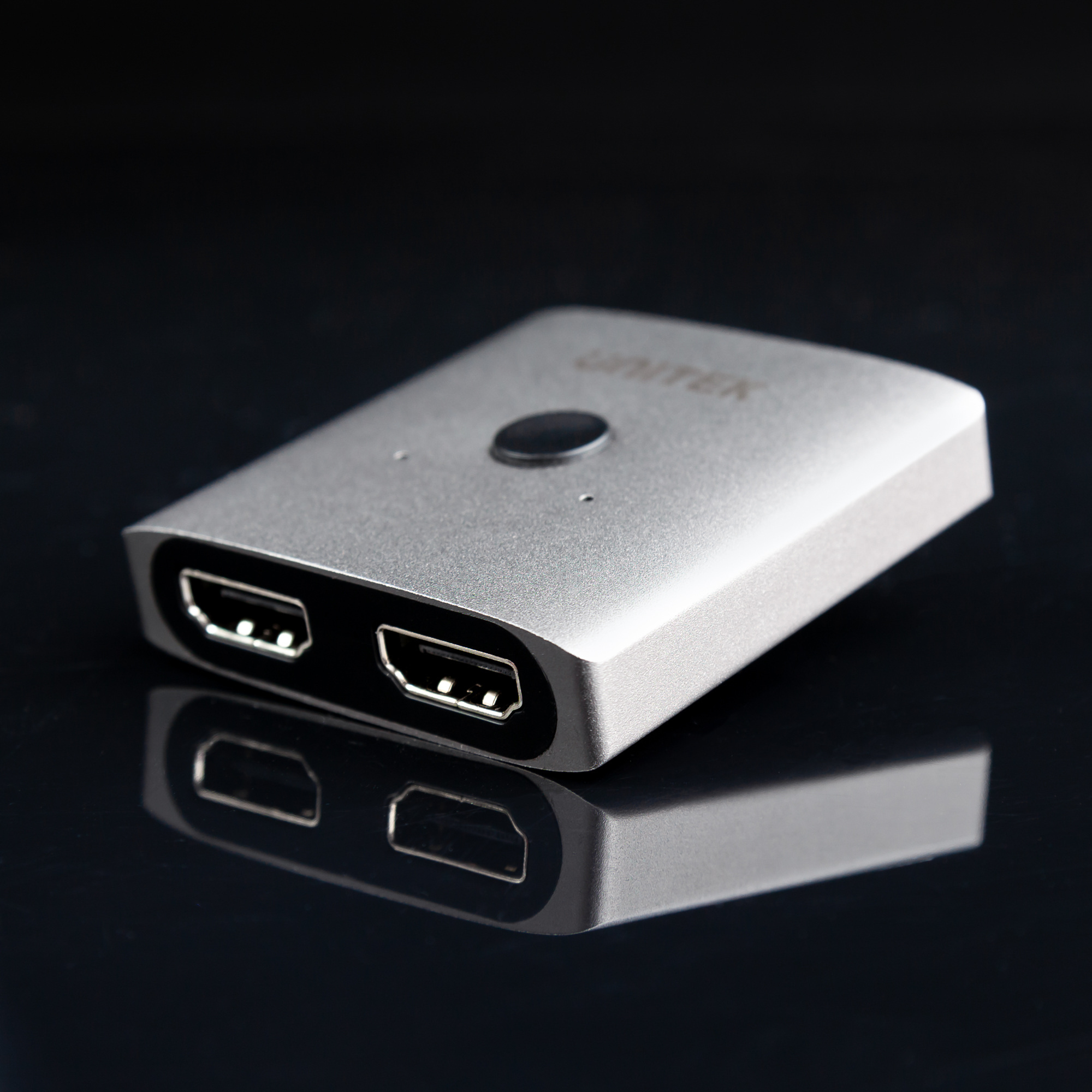 Unitek przełącznik HDMI 2.0 (V1127A) 2 na 1 Unitek przełącznik HDMI 2.0 (V1127A) 2 na 1