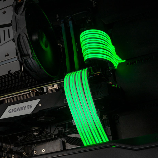 Zdjęcie produktu: Lian Li Strimer Plus 8-pin RGB, przedłużacz kabla do zasilania karty graficznej PCI 6+2 Pin 30cm