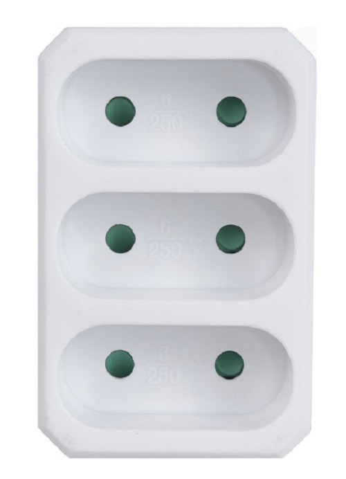 Gniazdko prądowe Maclean, Potrójne płaskie, Wtyk uniwersalny, 16A, max. 3680W, MCE212