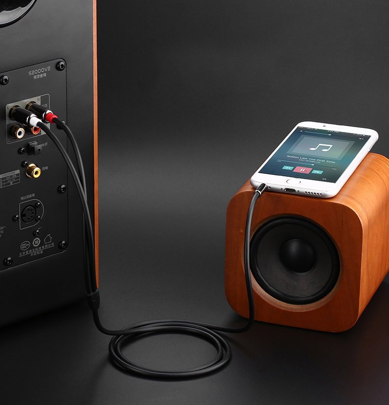 UGREEN AV116 Przewód 3,5mm miniJack do 2RCA (Cinch) 5m - czarny (10591)