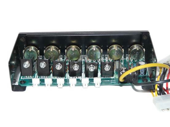 Lamptron FC2 kontroler wentylatorów do zatoki 5.25", czarny