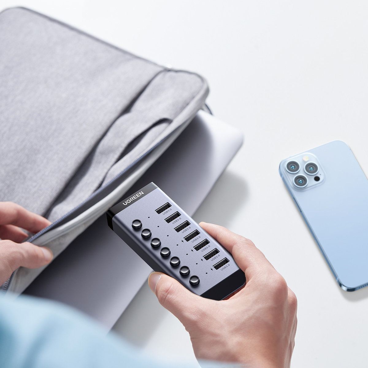 Hub UGREEN 7w1 USB TYP-C, 7x USB-A 3.0 12V 2A - czarny (90307)