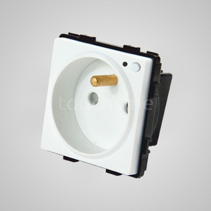 Miniatura produktu: Touchme TM637W białe, gniazdo z bolcem z przyciskiem ON/OFF, modułowe