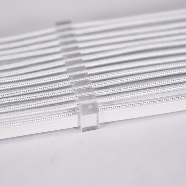 Zdjęcie produktu: Lian Li Strimer Plus Triple 8-Pin kabel ARGB + pilot Zdjęcie produktu: Lian Li Strimer Plus Triple 8-Pin kabel ARGB + pilot