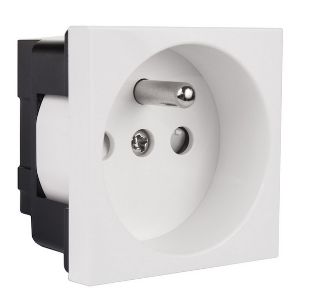 Zdjęcie produktu: Gniazdko typu E Francuskie Maclean MCE718W