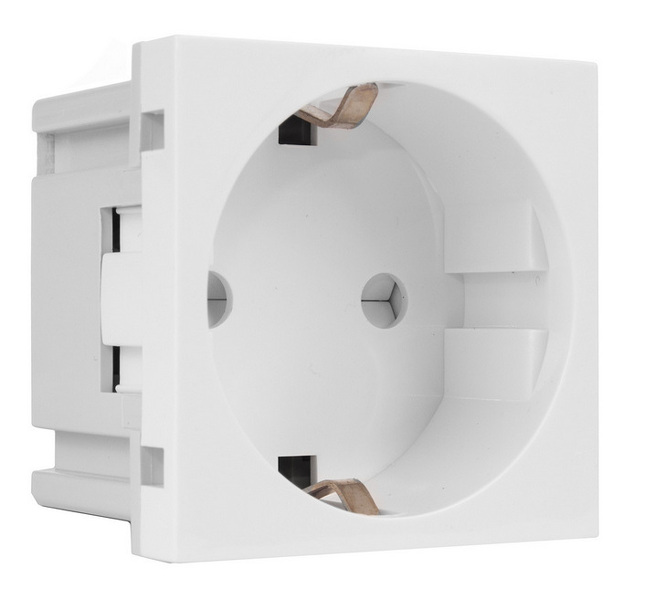 Zdjęcie produktu: Gniazdko typu F niemieckie Maclean MCE719W