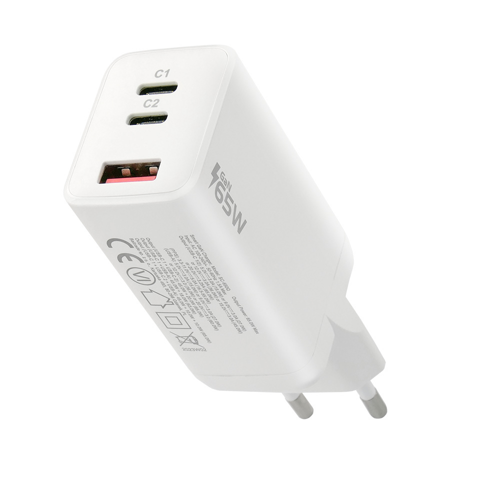 Ładowarka sieciowa everActive GaN SC-650Q z gniazdem USB QC4+ oraz 2x USB-C PD PPS 65W - biała Ładowarka sieciowa everActive GaN SC-650Q z gniazdem USB QC4+ oraz 2x USB-C PD PPS 65W - biała