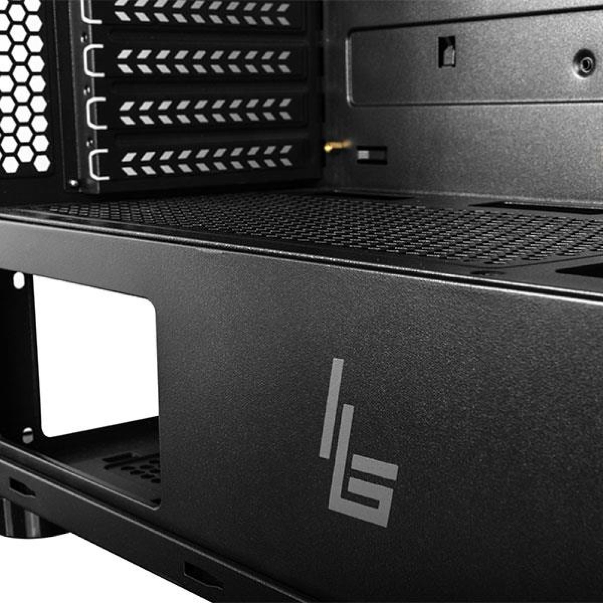 Obudowa komputerowa Logic Agir Mesh Czarna