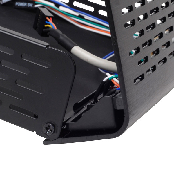 Zdjęcie produktu: Obudowa do komputera SilverStone Petit PT13 Thin-Mini-ITX Czarna