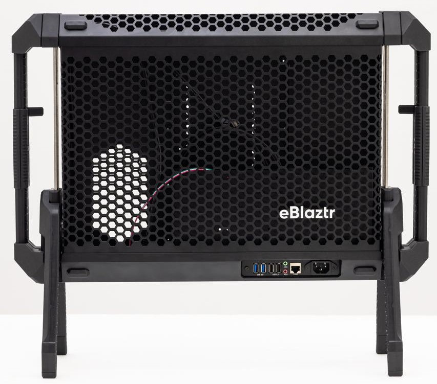 Przenośna obudowa eBlaztr Black z mocowaniem na monitor
