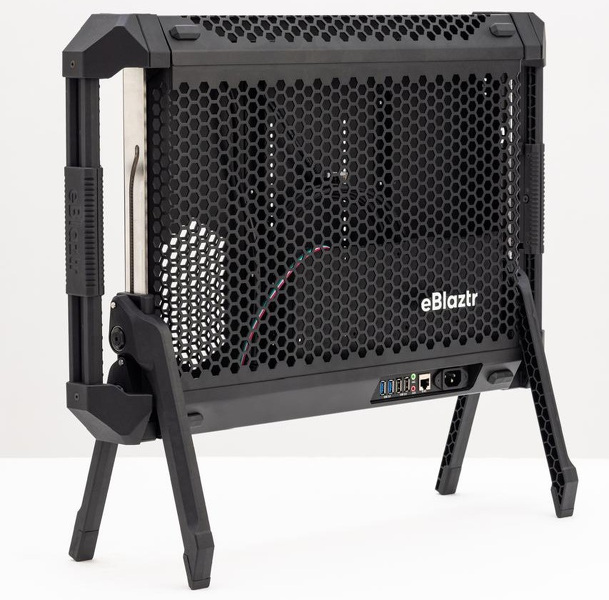 Zdjęcie produktu: Przenośna obudowa eBlaztr Black z mocowaniem na monitor