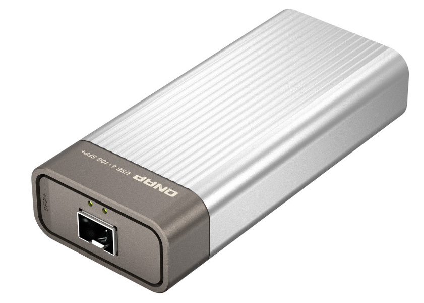 Zdjęcie produktu: Qnap QNA-UC10G1SF 1 x port USB 4 typu C; 1 x port 10GbE SFP+; kontroler sieciowy AQC100S