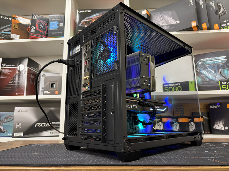 Zdjęcie produktu: PC Gamer Aqua i7-12700KF RTX 4070S 1TB 16GB Win11 Pro Zdjęcie produktu: PC Gamer Aqua i7-12700KF RTX 4070S 1TB 16GB Win11 Pro