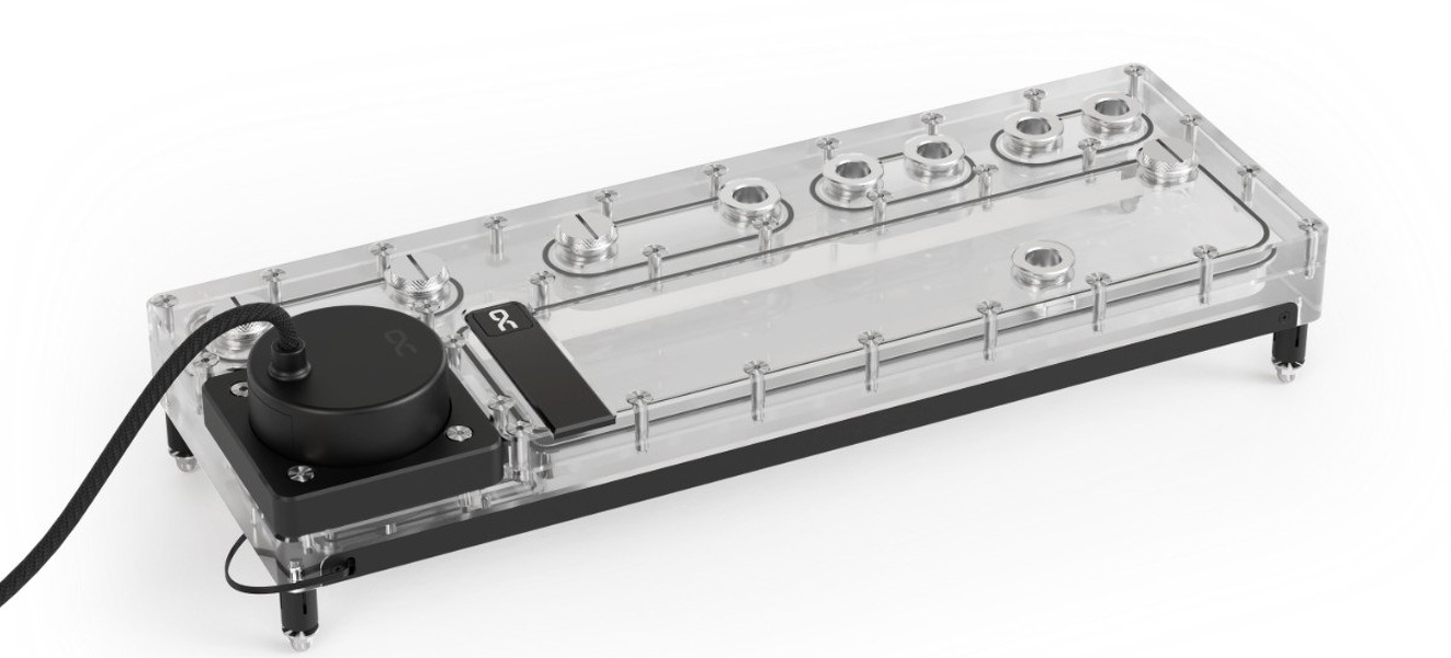 Zdjęcie produktu: Alphacool Core Distro Plate 360 left D5/DDC V.2 with D5 Apex pump Zdjęcie produktu: Alphacool Core Distro Plate 360 left D5/DDC V.2 with D5 Apex pump