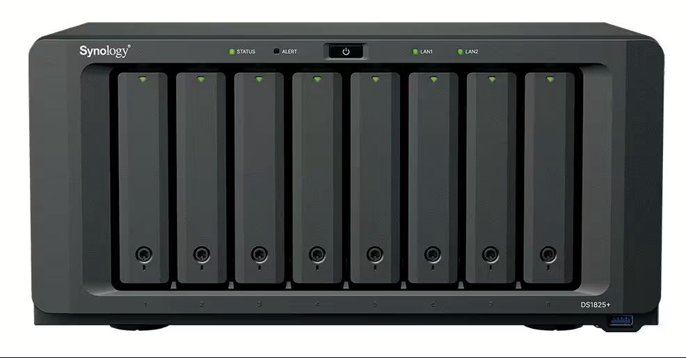 Serwer plików Synology DS1825+ 8-bay, AMD V1500B 32GB NVMe 2,5GbE USB 3.0 Serwer plików Synology DS1825+ 8-bay, AMD V1500B 32GB NVMe 2,5GbE USB 3.0
