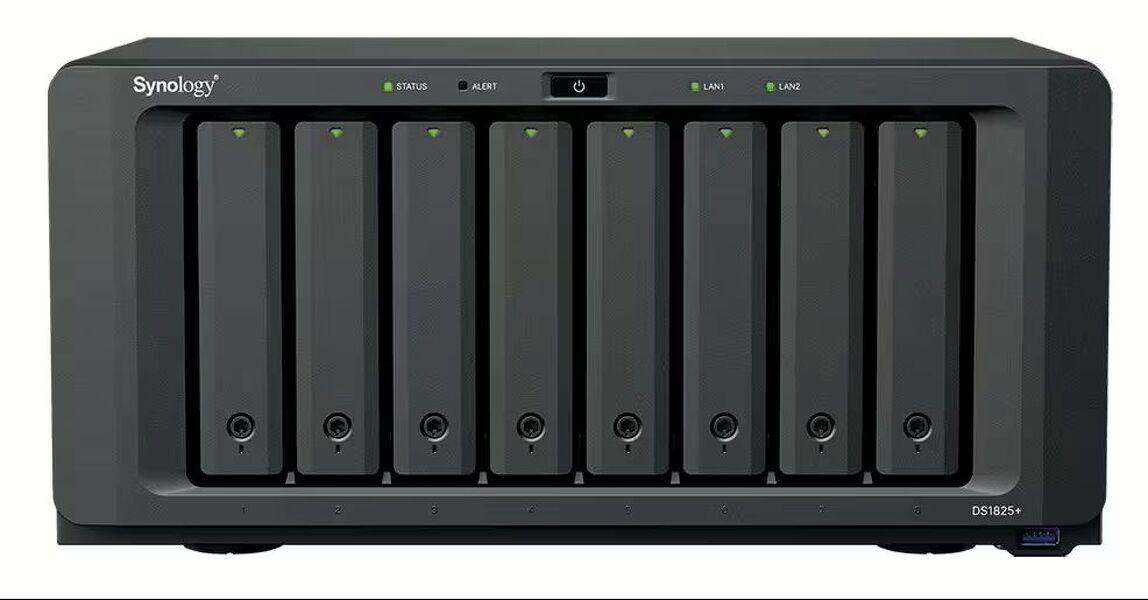 Zdjęcie produktu: Serwer plików Synology DS1825+ 8-bay, AMD V1500B 32GB NVMe 2,5GbE USB 3.0 Zdjęcie produktu: Serwer plików Synology DS1825+ 8-bay, AMD V1500B 32GB NVMe 2,5GbE USB 3.0