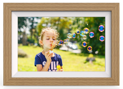 Miniatura produktu: Ramka Cyfrowa Wozinsky WRC-32 10.1" z aplikacją Frameo 32GB - jasnobrązowa