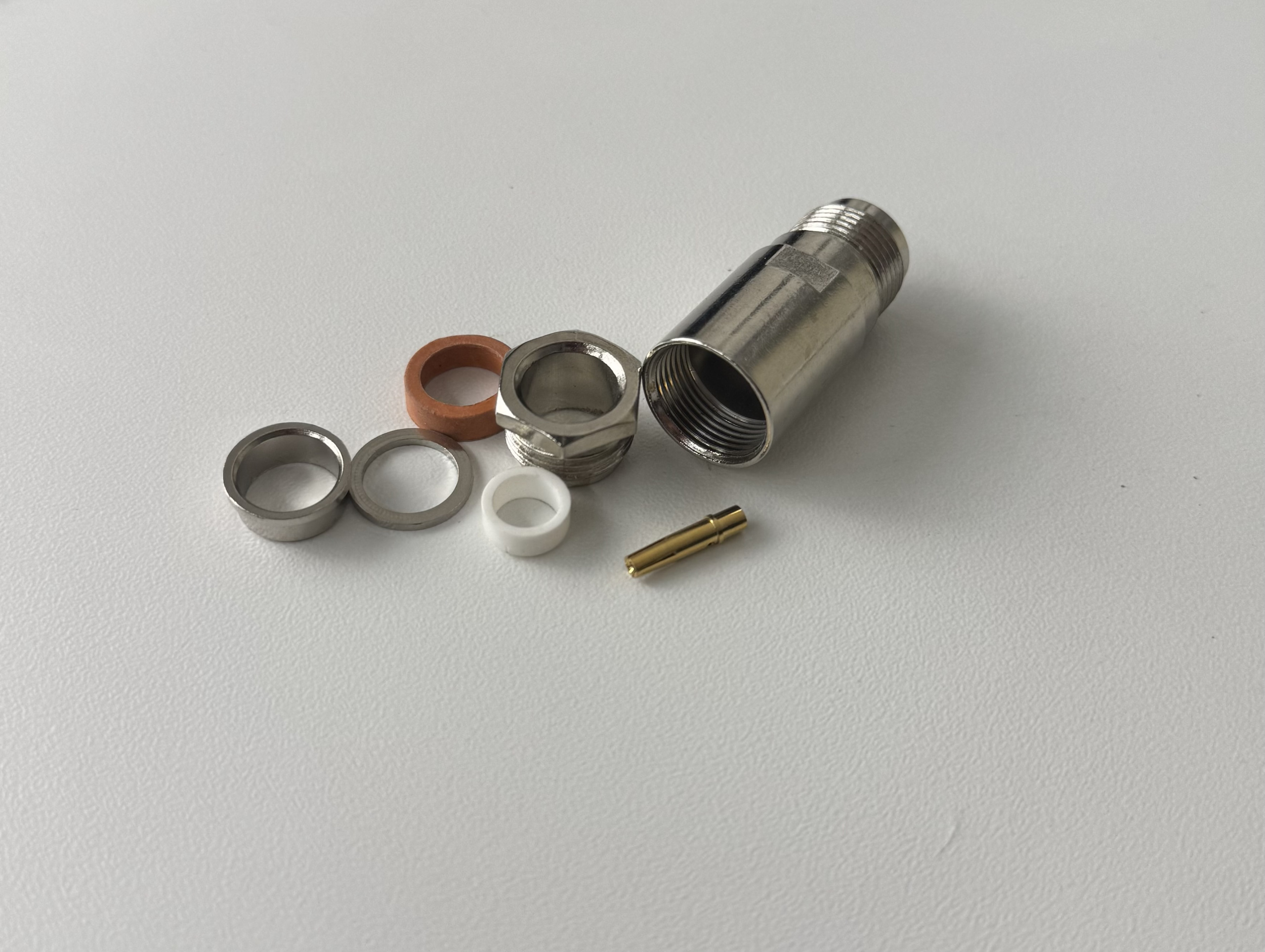 Konektor NM na H1000 Konektor NM na H1000