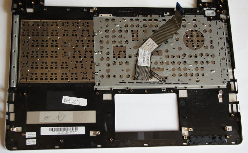 Zdjęcie produktu: Asus u46 Obudowa palmrest. Zdjęcie produktu: Asus u46 Obudowa palmrest.