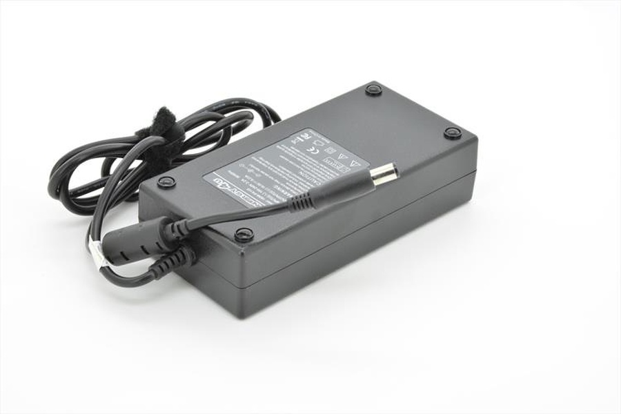 Zdjęcie produktu: Energy4U PA145 19.5V / 9.23A (7.4x5.0mm + PIN) 180W, zasilacz do notebooka Dell Zdjęcie produktu: Energy4U PA145 19.5V / 9.23A (7.4x5.0mm + PIN) 180W, zasilacz do notebooka Dell