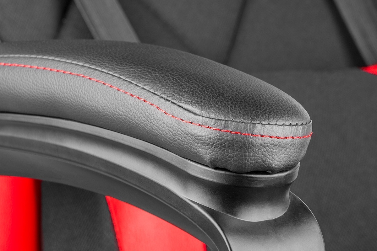 Fotel gamingowy Genesis Nitro 330 Black Red, NFG-0752 Fotel gamingowy Genesis Nitro 330 Black Red, NFG-0752