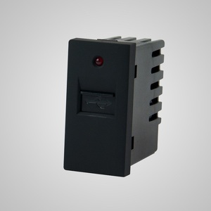 Miniatura produktu: Touchme TM901B Moduł 1/2, gniazdo USB, przesłona, lampka sygnalizacyjna, czarne