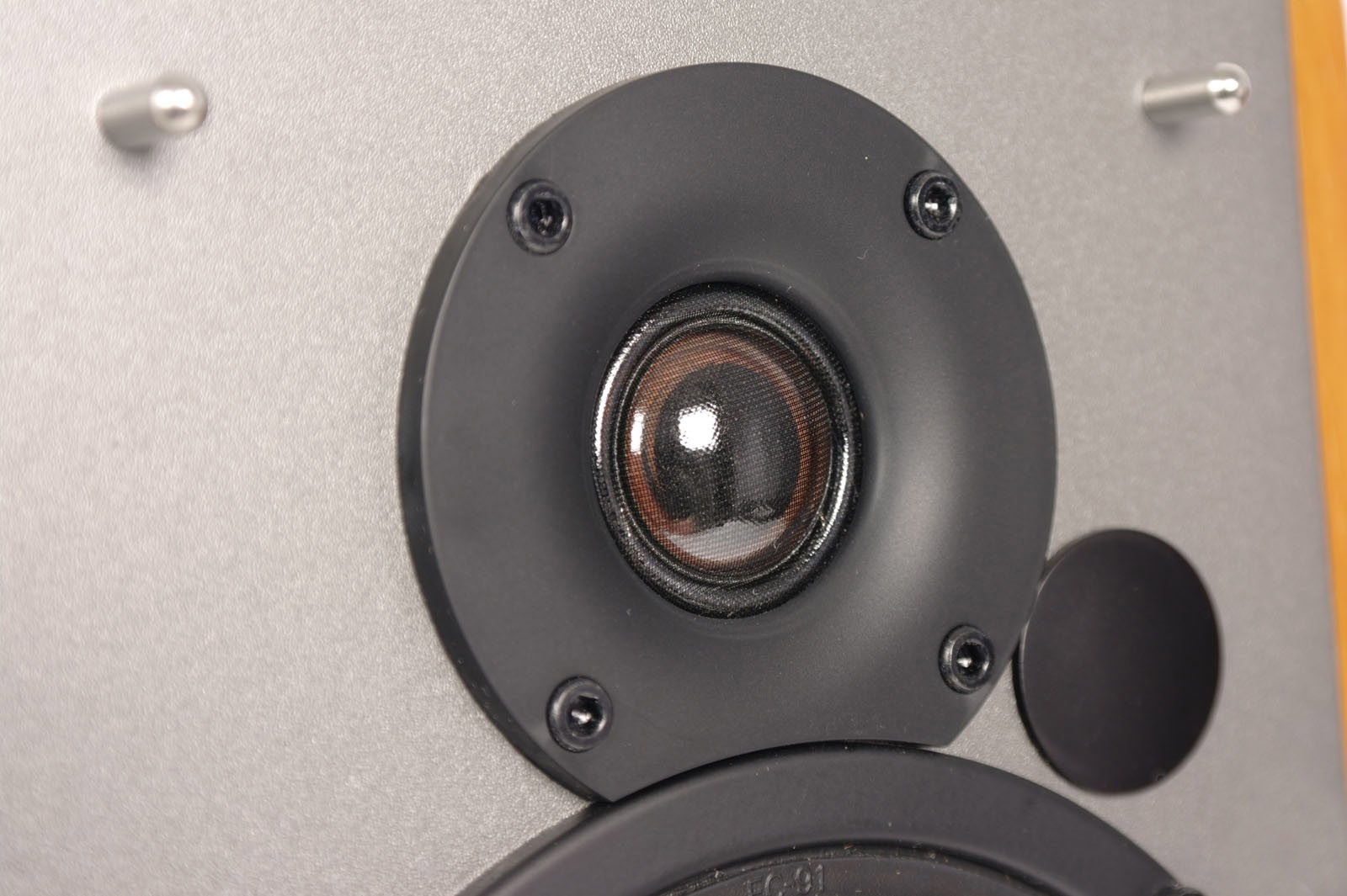 Edifier R1600TIII 60W RMS, głośniki 2.0