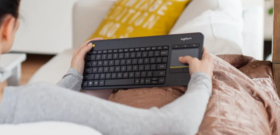 Logitech 920 007145 K400 Plus Wygodna