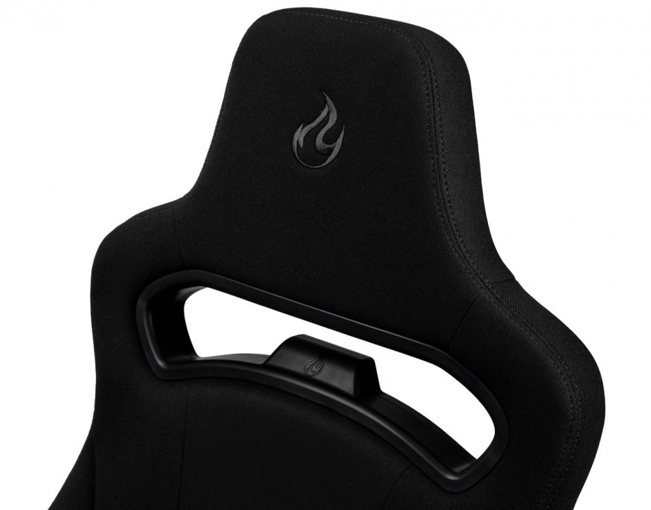 Nitro Concepts E250 Czarny Logo