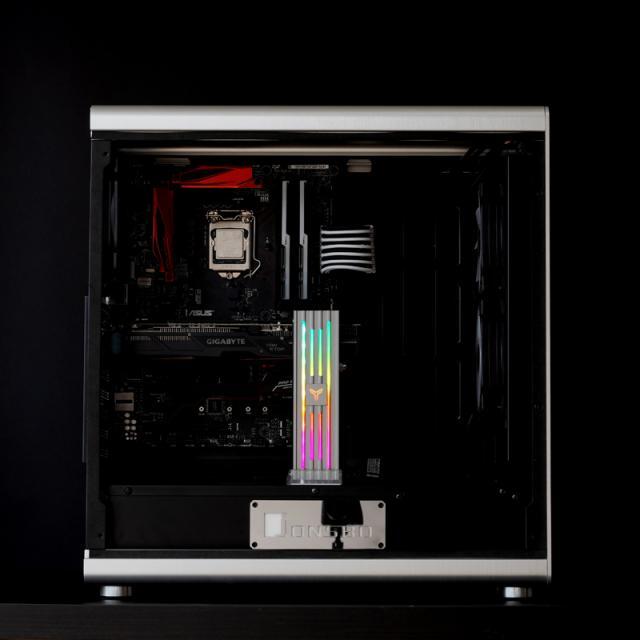 73f41976 B32c Cfa0 9a62 9a7b759a9872