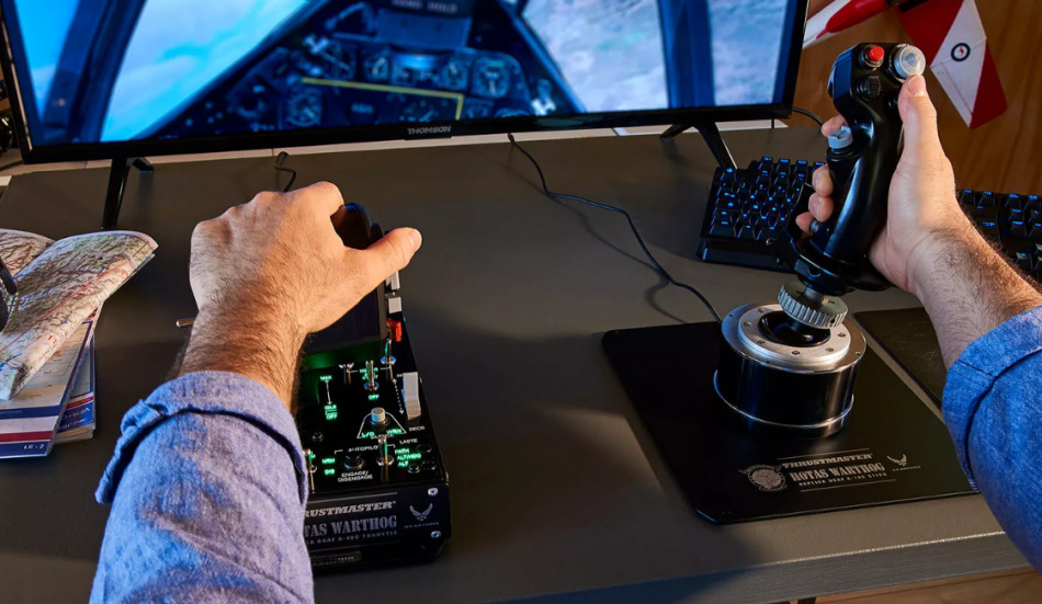 Joystick Hotas Warthog