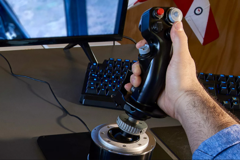 Joystick Hotas Warthog