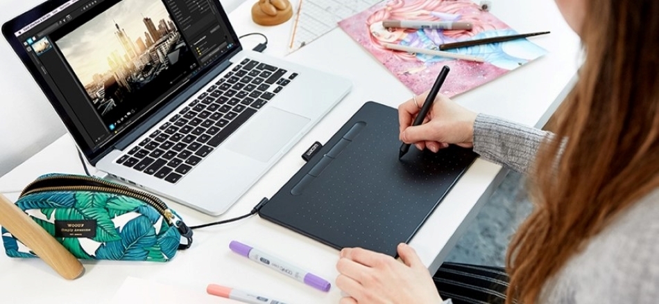 Wacom Intuos M Black 9