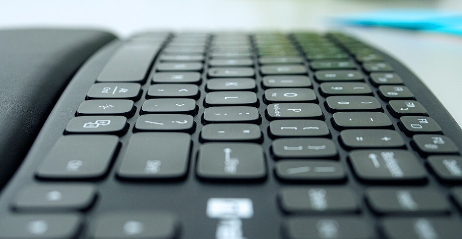 Dv85l61r4gcyweit06c0n7i6